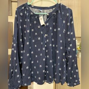 NWT Old Navy Blue Floral Blouse With Buttons